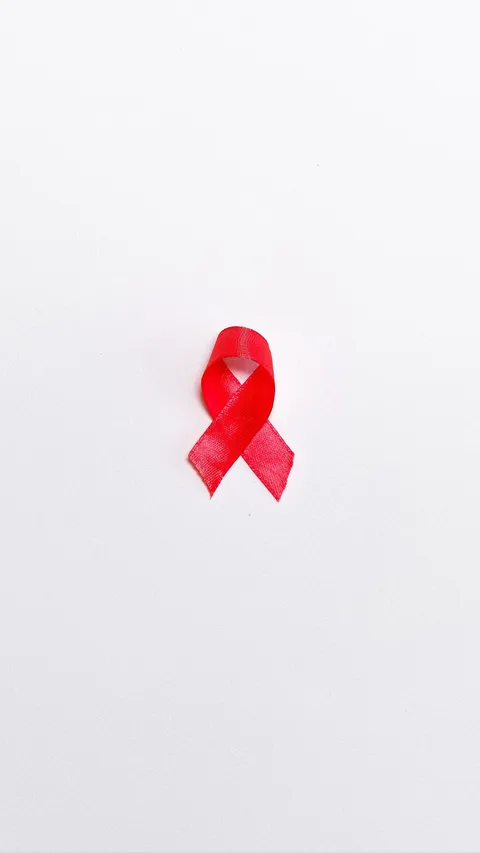 Hari AIDS Sedunia 1 Desember 2023, Ketahui Sejarah dan Arti Simbol Pita Merah