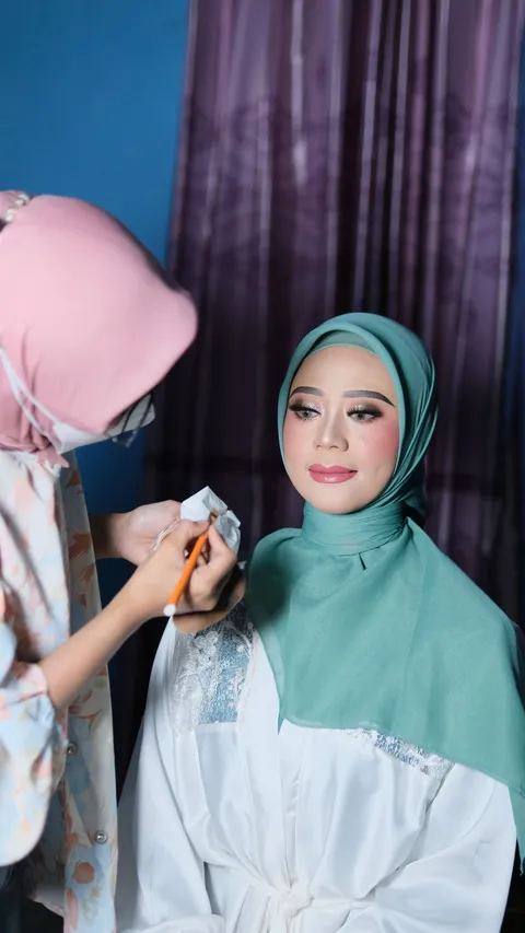 Cerita Makeup Artist Rias Makhluk Ghaib, Tak Sadar Klien Kelebihan 2 Orang