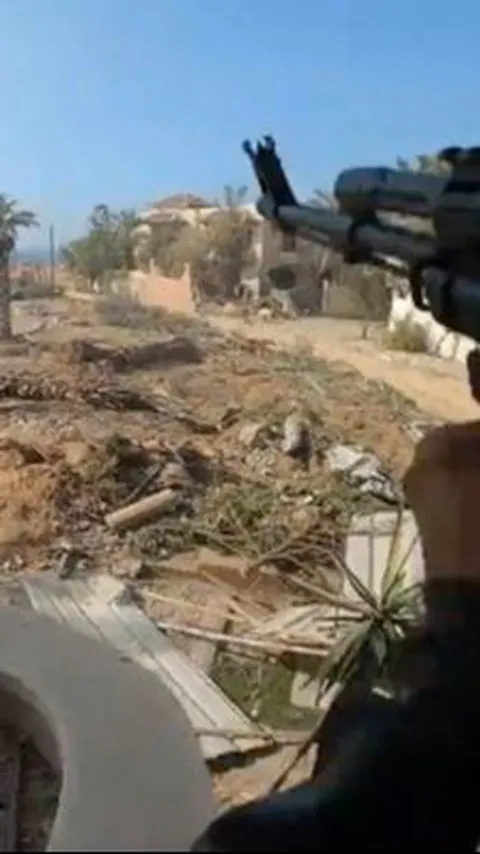 Video Menegangkan Pejuang Hamas Palestina Perang Kota dengan Tentara Israel, Tank-tank Dibazoka Hangus Terbakar
