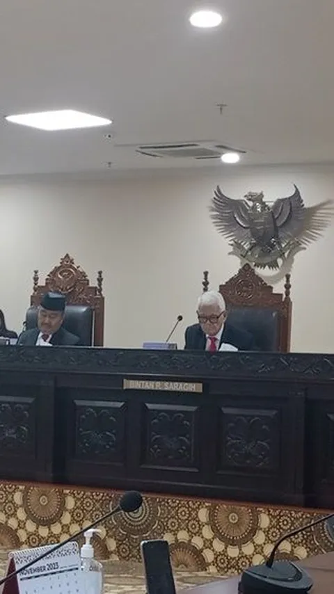 VIDEO: Hakim MKMK Bintan Tegas! Pelanggaran Anwar Usman Berat Seharusnya Disanksi Pecat
