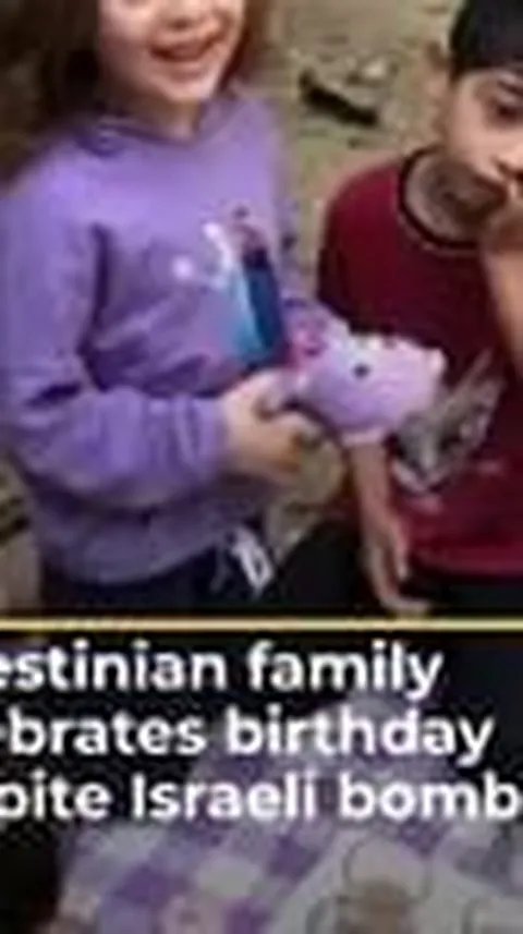 Keluarga Palestina di Gaza Rayakan Ultah Tanpa Kue dan Lilin di Tengah Serangan Udara Israel