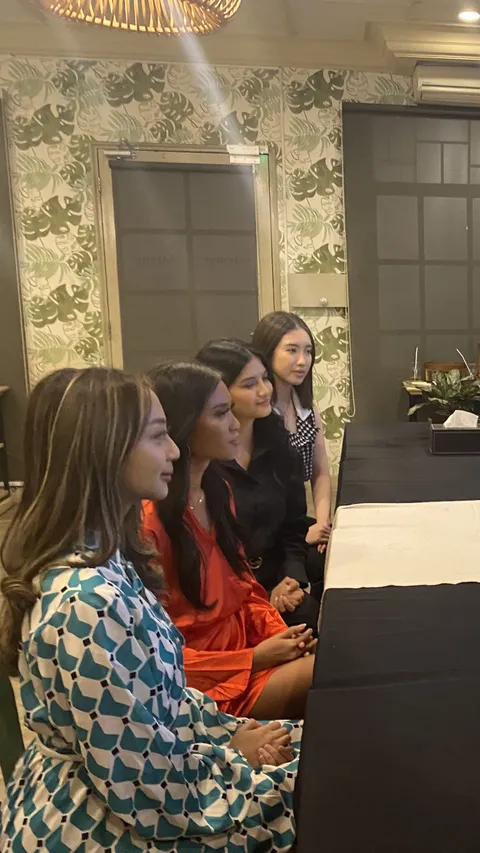 5 Finalis Miss Universe Indonesia 2023 Dukung Prabowo-Gibran