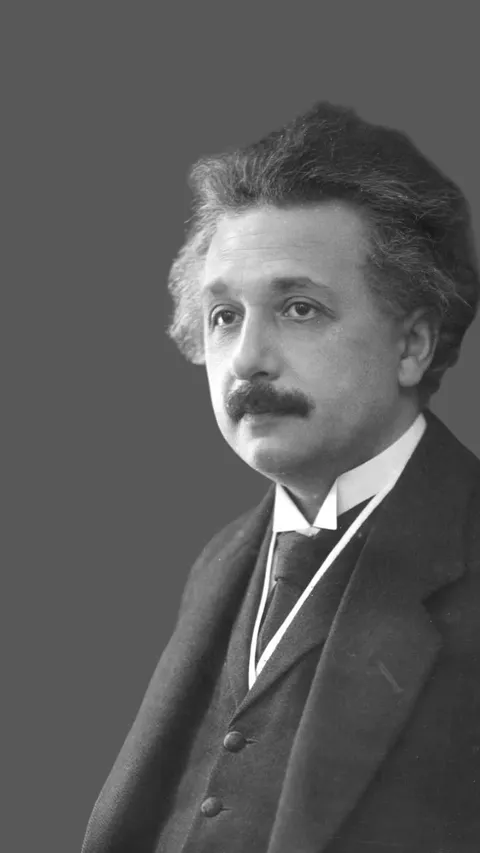 Ini Penyesalan Einstein dalam Hidupnya hingga Ucapkan Kalimat “Celakalah Aku!”
