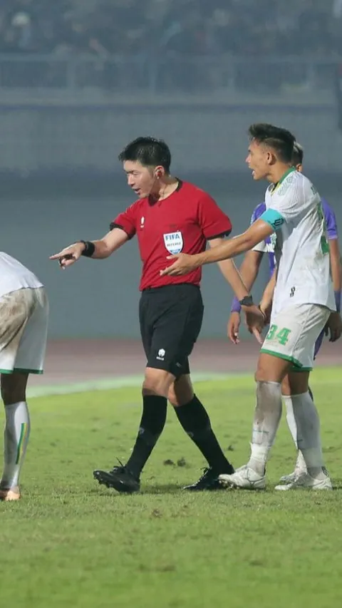 FOTO: Serius Benahi Kualitas Sepakbola Indonesia, PSSI Datangkan Wasit Jepang untuk Pimpin BRI Liga 1, Berikut Penampakan Sosoknya