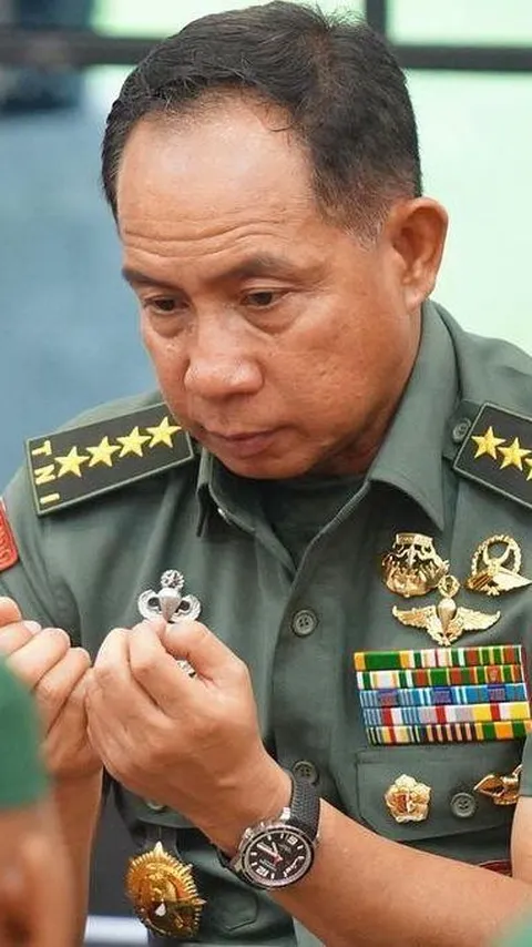 Jenderal Agus Subiyanto Puji Kopral TNI di Depan Kapolri 