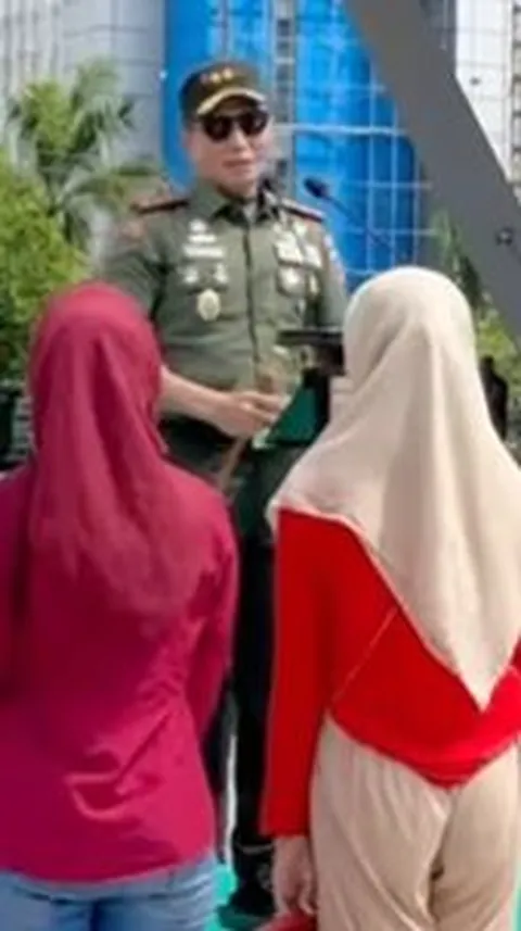 Mayjen TNI Panggil Cewek Paling Cantik ke Hadapannya, Empat Orang Langsung Lari Bikin Heboh