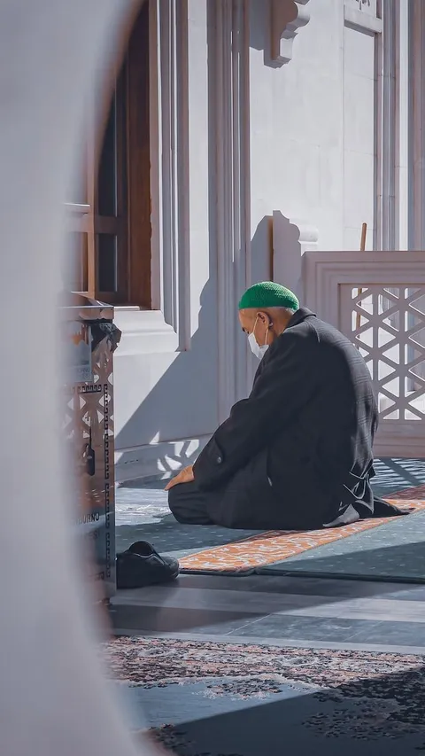 Doa Tahiyat Akhir NU dan Muhammadiyah, Rukun Salat yang Wajib Diketahui