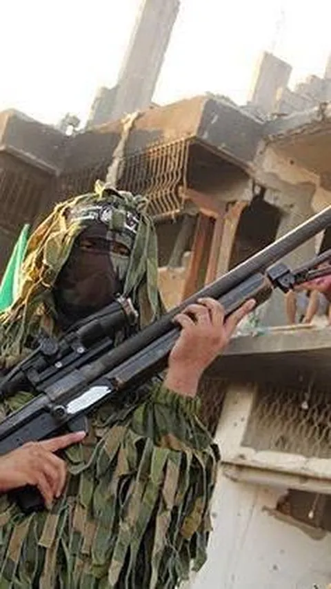 Brigade Al-Qassam Buktikan Produksi Sendiri Senapan Sniper Ghoul yang Mematikan & Pelurunya, ini Video Pembuatannya