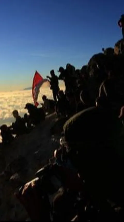 Ini 10 Gunung di Jateng yang Bakal Diserbu Pendaki pada Malam Tahun Baru 2024