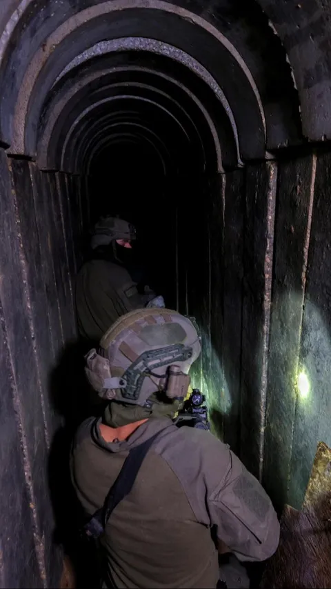 Israel Rakit Pompa Air Sepanjang 1,6 Kilometer untuk Banjiri Terowongan Hamas di Gaza