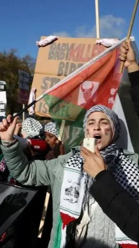 Penjualan Keffiyeh Palestina di AS Melonjak, Stok Habis dalam Dua Hari