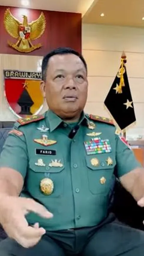 Dulu Tukang Angkut Galon Air, Kini Anak Pedagang Pasar ini jadi Jenderal TNI