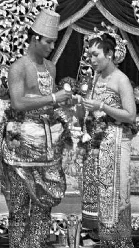 Gagah dan Cantik, Begini Potret Lawas Pernikahan Prabowo Subianto & Titiek Soeharto
