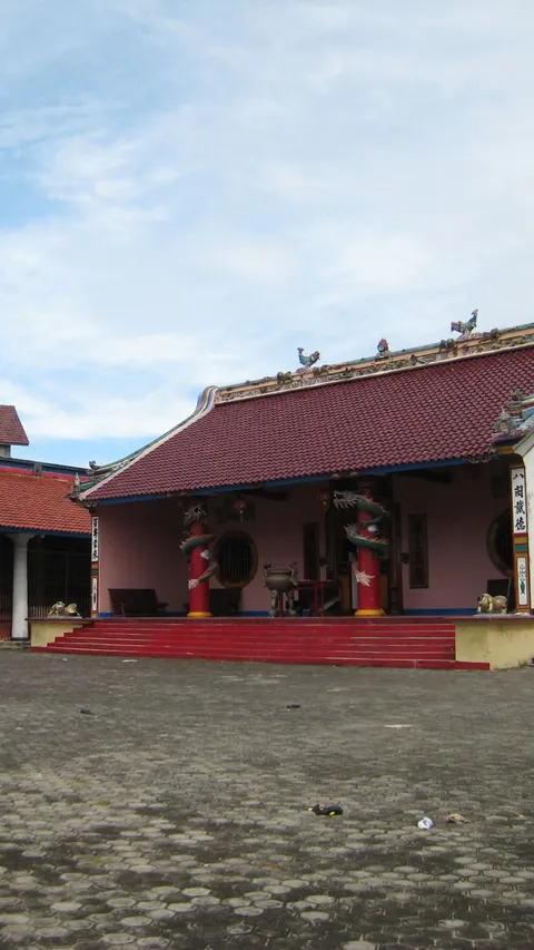 Kong Fuk Miau, Kelenteng yang Berdampingan dengan Masjid Jami di Kota Muntok