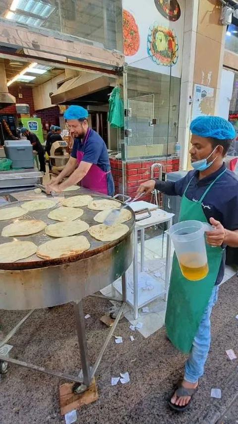 Cerita Seru Jemaah Haji Jabar Kulineran di Mekkah, Jajan Martabak Telur Turki sampai Bakso Rusia