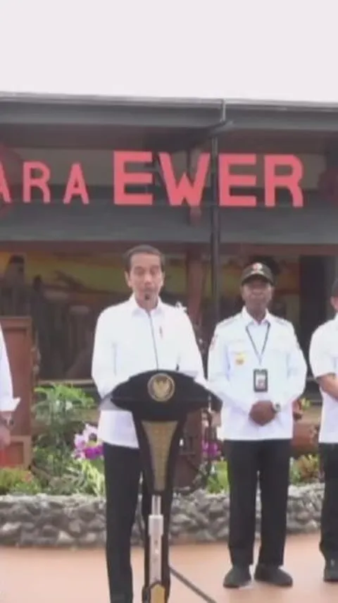 Jokowi Resmikan Bandara Ewer di Papua: Percepat Mobilitas Orang dan Barang