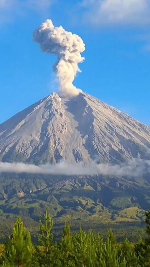 7 Gunung di Indonesia yang Paling Sering Didaki, Sudah Pernah Kesana?