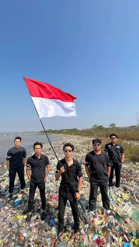 Pandawara Group Sebut Kesenden jadi Pantai Terkotor Ketiga di Indonesia, Ini Potretnya