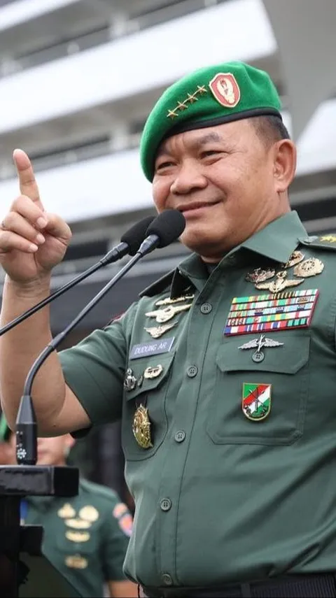Pangkostrad Letjen Maruli Menantu Luhut & Dua Jenderal Lulusan Terbaik di Bursa Calon Kasad