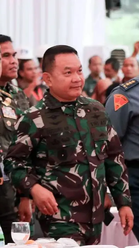 VIDEO:  Bursa Calon Kasad: Letjen TNI Maruli Menantu Luhut Vs Dua Jenderal Lulusan Terbaik