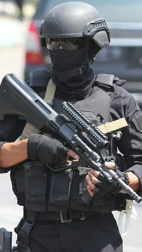 Densus 88 Polri Tangkap Karyawan BUMN Terafiliasi ISIS di Bekasi