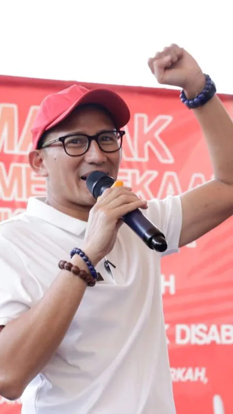 Potret Keseruan Sandiaga Uno Rayakan HUT ke-78 RI Bareng Warga Manggarai Jaksel