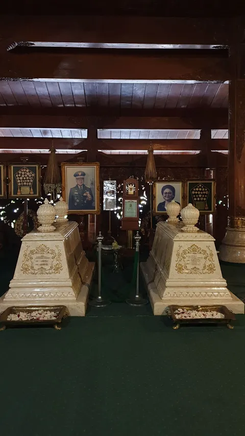 Kesaksian Juru Kunci: Prabowo, Ganjar dan Anies Ziarah ke Makam Soeharto