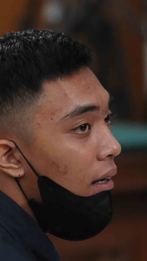 FOTO: Wajah Penyesalan Mario Dandy Saat Menjalani Sidang Pleidoi di Pengadilan Negeri Jakarta Selatan