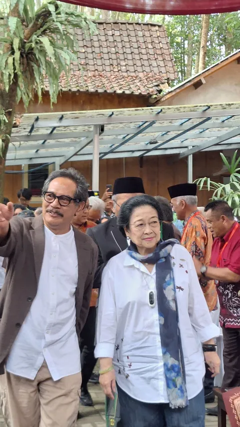 Momen Megawati dan Ganjar Hadiri Peresmian Patung Bung Karno di Yogyakarta