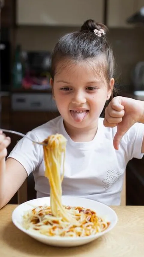 Anak Susah Makan? Coba Terapkan 11 Cara Ini, Dijamin Anak Mau Makan