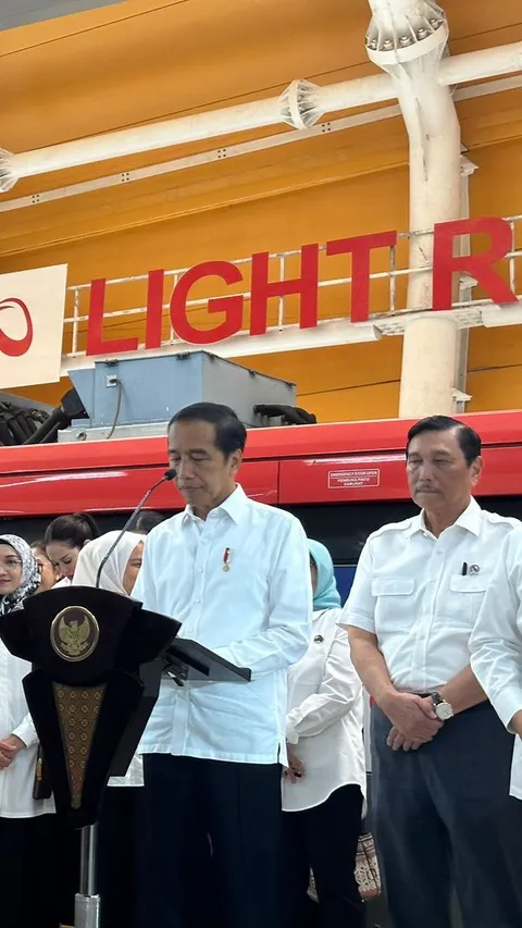 Jokowi Resmikan LRT Jabodebek, Tarif Promo Hanya Rp5.000