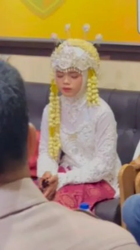 Momen Pengantin di Jambi Menikah di Balik Jeruji Besi, Penuh Haru