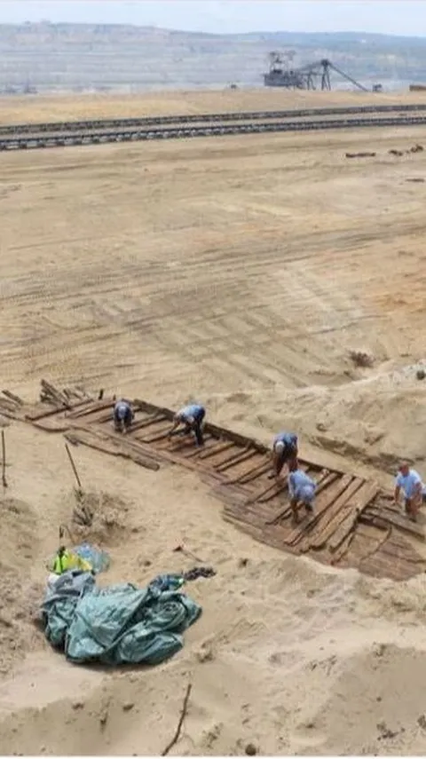 Sedang Asyik Menggali, Penambang Batu Bara Temukan Kapal Romawi Kuno dari Abad Ketiga Masehi