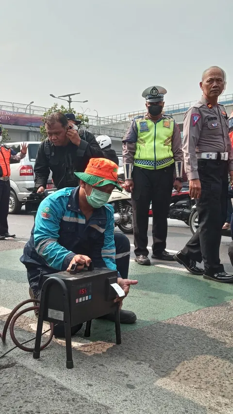 Siap-Siap, Pengendara Langgar Uji Emisi di Jalan Bakal Kenal Pasal Berlapis