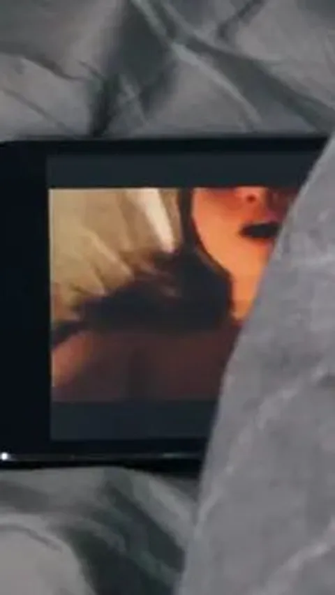VIDEO: Geger Siskaee & Virly Virginia di Film Porno 