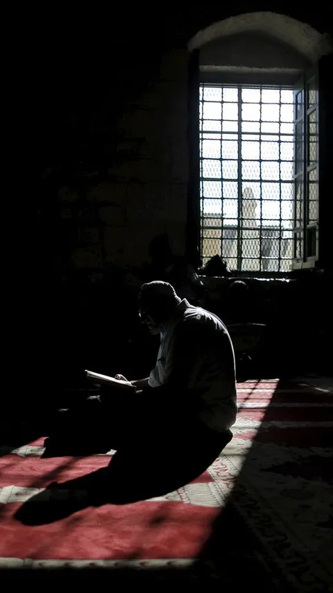 6 Bacaan Doa Tolak Bala Sesuai Ajaran Rasulullah SAW, Bisa Diamalkan Setiap Selesai Sholat