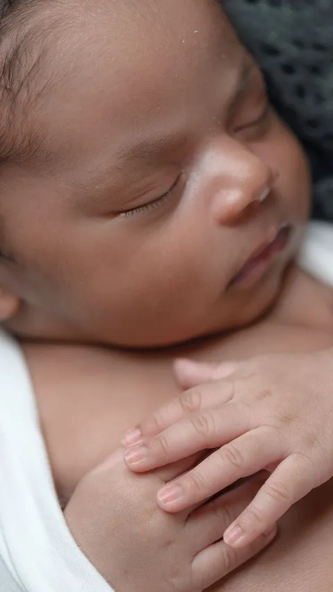 Panduan Seminggu Pertama Kelahiran Bayi yang Perlu Diketahui Orangtua