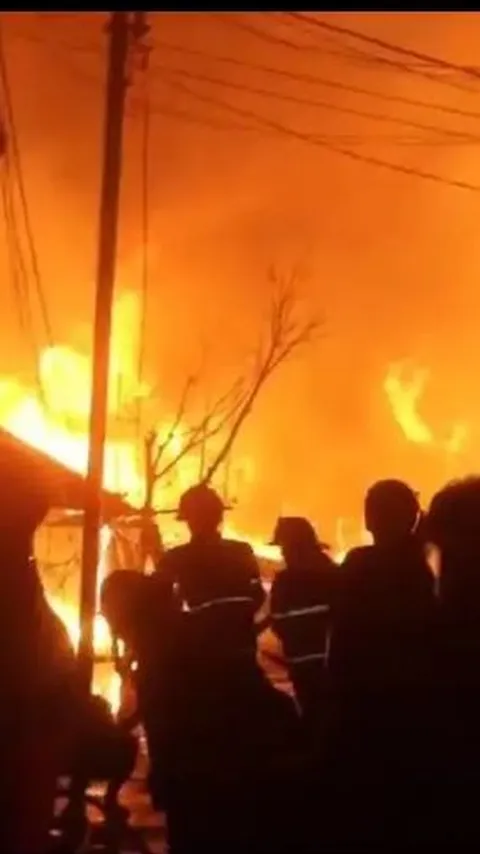Cek Fakta: Korban Tewas Terpanggang Dalam Kebakaran Hebat di Palangkaraya