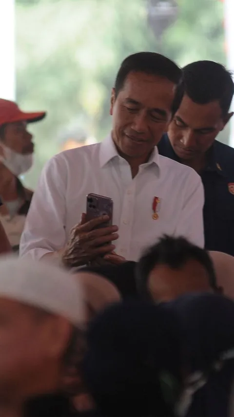 Canda Jokowi, Eks Panglima TNI Ganteng Airlangga Bikin Bingung