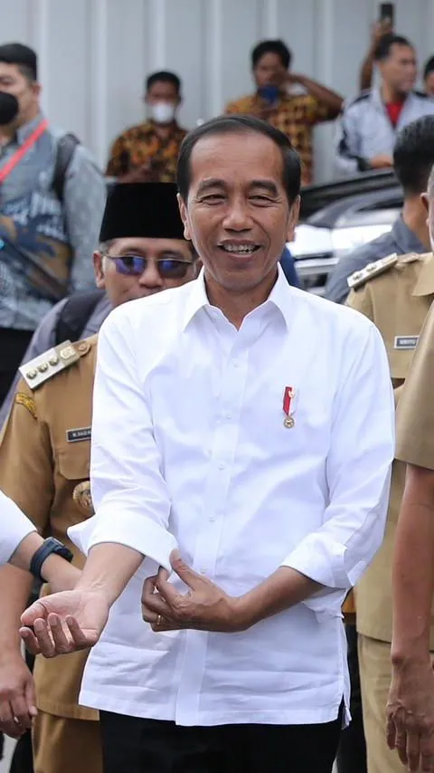 VIDEO: Jokowi Blak-blakan Sering Kena Prank Politisi "Sudah Direstui Pak Lurah"