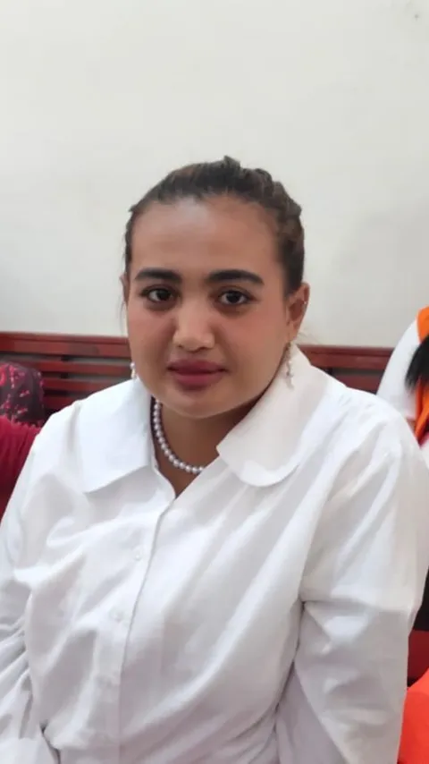 Divonis 2 Tahun Penjara, TikToker Lina Mukherjee Makan Babi Baca Basmalah Anggap Kasusnya Mirip Ahok