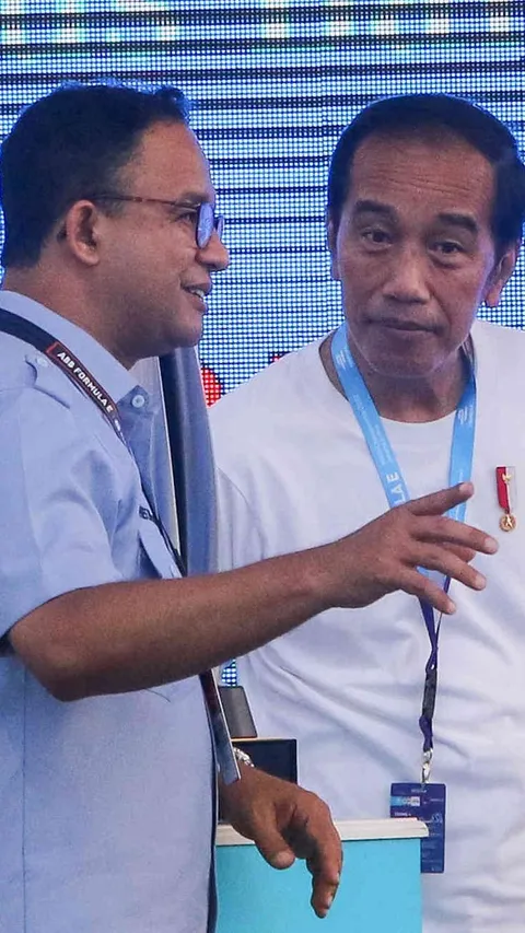 CEK FAKTA : Hoaks Jokowi Pegang Bingkai Foto Anies Baswedan
