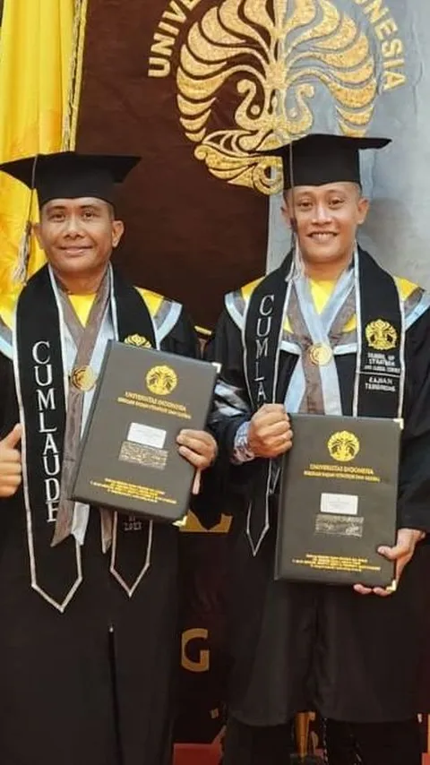 Lima Perwira TNI AD Berhasil Raih Predikat Cumlaude Di Universitas Indonesia