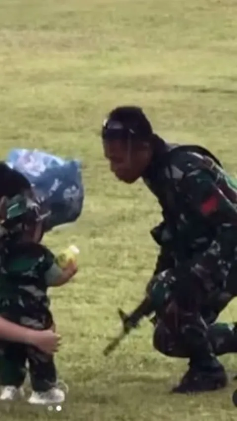 Lama Bertugas, Seorang Anak Anggota TNI Ini Tak Mengenal Sang Ayah saat Pulang