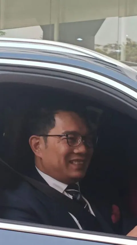 Hadiri Pelantikan Pj Gubernur di Kemendagri, Ridwan Kamil Setir Mobil Sendiri dari Bandung