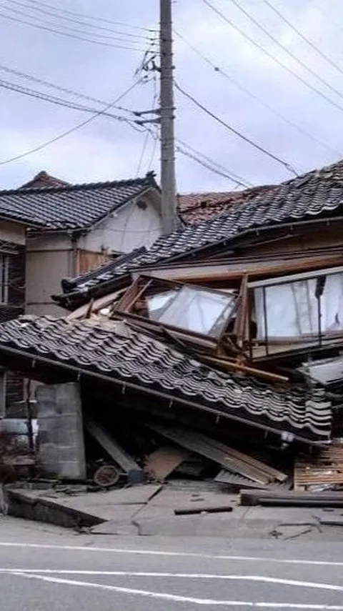 Tsunami Hantam Jepang Setelah Digucang Gempa Berkekuatan 7,6 Magnitudo