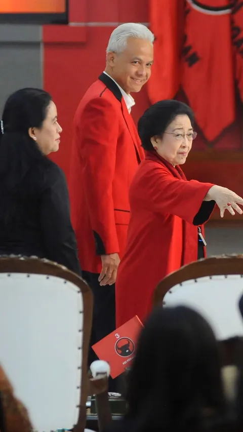VIDEO: Megawati Sindir Kader Ngaku Menang karena Relawan: Ingat Lho, Saya Ketum yang Tanda Tangan!