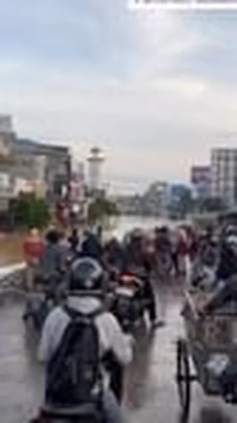 VIDEO: Diguyur Hujan Seharian, Dayeuhkolot Bandung Banjir