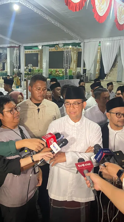 Hadiri Haul KH M Bishri Syansuri, Anies Janji Lanjutkan Perjuangan untuk Indonesia
