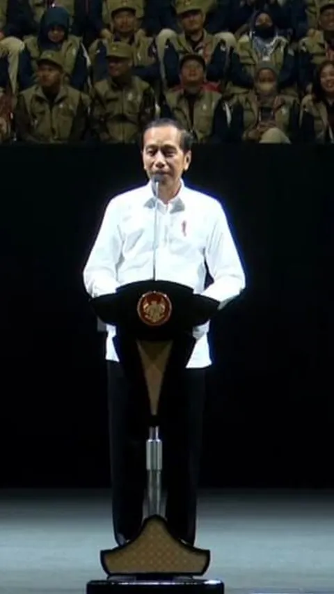 Depan Petani se-Jateng, Jokowi Janji Tambah Subsidi Pupuk Rp14 Triliun di 2024